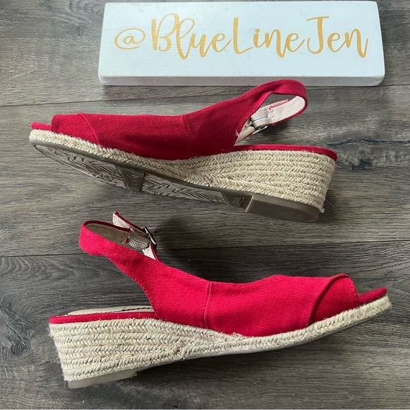 Life Stride Socialite Red Wedge Espadrille NWOT - Picture 2 of 6